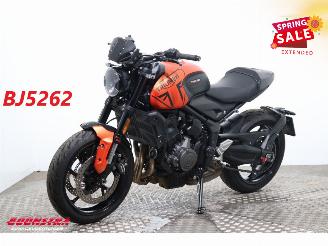 damaged motor cycles Triumph Trident 660 ABS LED 4.084 km 2023/7