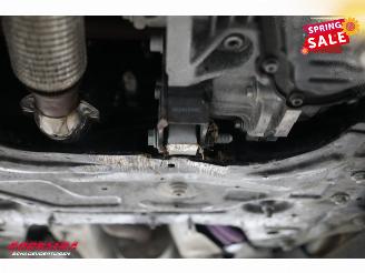 Peugeot 208 1.2 Hybrid 145 e-DCS6 GT Pano LED Navi Clima Cruise Camera picture 10