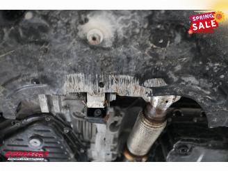 Peugeot 208 1.2 Hybrid 145 e-DCS6 GT Pano LED Navi Clima Cruise Camera picture 9