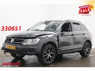 uszkodzony samochody osobowe Volkswagen Tiguan 1.5 TSI ACT Comfortline Business Navi Airco Cruise PDC AHK 2019/11