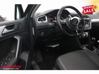 Volkswagen Tiguan 1.5 TSI ACT Comfortline Business Navi Airco Cruise PDC AHK picture 21