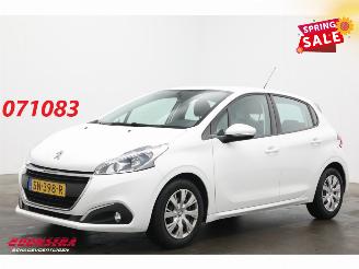 Tweedehands auto Peugeot 208 1.6 BlueHDi Blue Lease Navi Airco Cruise 172.500 km! 2018/7