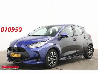damaged passenger cars Toyota Yaris 1.5 Hybrid First Edition LED ACC Navi Clima Camera 2020/9