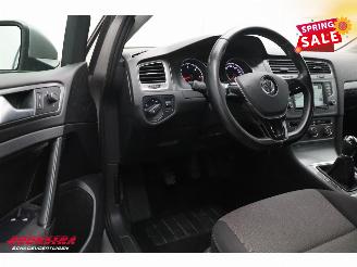 Volkswagen Golf 1.6 TDI Trendline BlueMotion Navi Bluetooth Airco Cruise picture 10