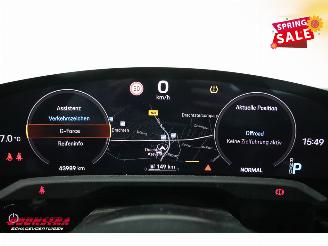 Porsche Taycan 79 kWh Pano LED Leder Cruise SHZ picture 18