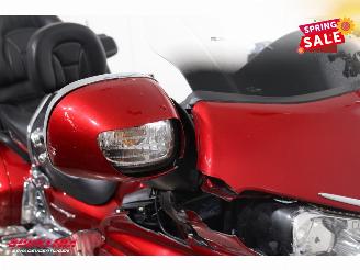 Honda GL 1800 Gold Wing GL 1800 Gold Wing Dual C-ABS Deluxe Cruise Radio Reverse picture 12