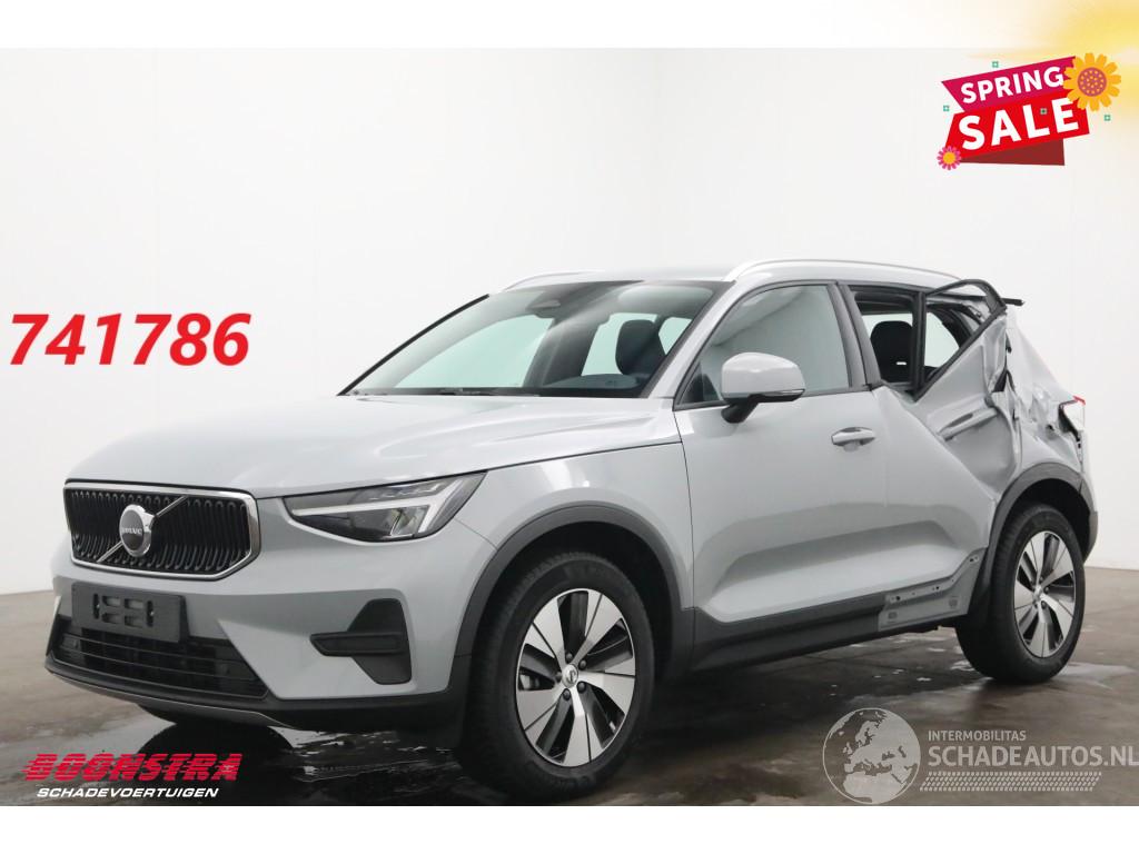 Volvo XC40 2.0 B3 Core LED Leder Apple/Android Camera SHZ LRHZ 9.766 km!