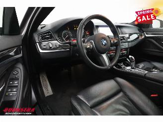 BMW 5-serie Touring 520i Aut. M-Sport Pano Leder Memory SHZ Orig. NL 151.381 km! picture 16