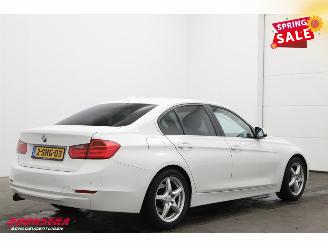 BMW 3-serie 320i Aut. EDE Edition Leder Navi Clima Cruise SHZ PDC picture 3