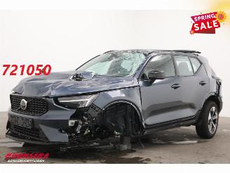 damaged passenger cars Volvo XC40 2.0 B4 Plus Dark LED ACC H/K Camera SHZ LRHZ 4.296 km! 2025/11