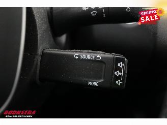 Renault Clio 1.6 E-Tech Hybrid 140 Intens LED 360° Apple/Android Camera PDC picture 22