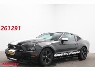 Schadeauto Ford USA Mustang 3.7 V6 Leder Navi Clima Cruise Camera 2013/10