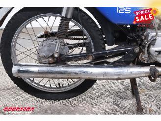 Yamaha  RS125 DX picture 10