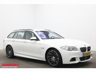 BMW 5-serie Touring 520i M-Sport BiXenon ACC HUD 360° SHZ PDC picture 2