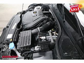 Volkswagen Golf Variant 1.5 TSI R-Line Pano LED ACC Virtual Camera LRHZ SHZ AHK picture 10