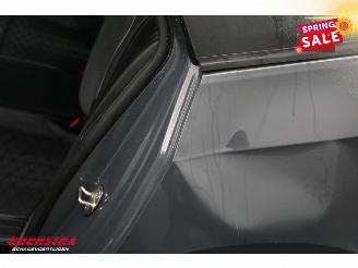 Volkswagen Golf Variant 1.5 TSI R-Line Pano LED ACC Virtual Camera LRHZ SHZ AHK picture 14