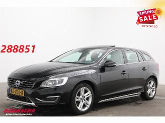 voitures voitures particulières Volvo V-60 2.4 D6 Twin Engine Summum Schuifdak H/K Memory BiXenon Camera SHZ AHK 2016/9