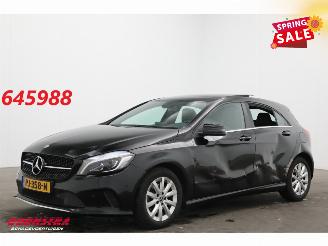 skadebil auto Mercedes A-klasse 160 Ambition Pano Navi Airco Cruise PDC 2017/7