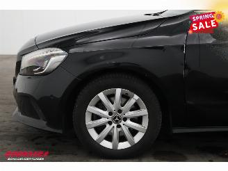 Mercedes A-klasse 160 Ambition Pano Navi Airco Cruise PDC picture 5
