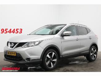 Vaurioauto  passenger cars Nissan Qashqai 1.2 N-Connecta Pano 360° Navi Clima Cruise PDC 2017/5