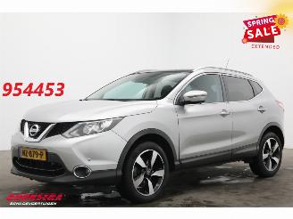 Damaged car Nissan Qashqai 1.2 N-Connecta Pano 360° Navi Clima Cruise PDC 2017/5