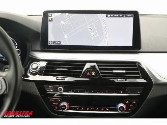 BMW 5-serie Touring 520e High Executive LED Leder Memory Navi Clima Cruise SHZ picture 8