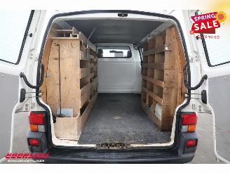 Volkswagen Transporter T5 2.5 TDI Imperiaal picture 8