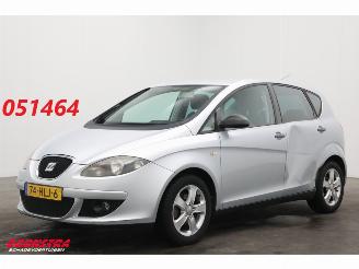 damaged passenger cars Seat Altea 1.6 Comfortstyle Airco Cruise AHK 49.872 km! 2009/1