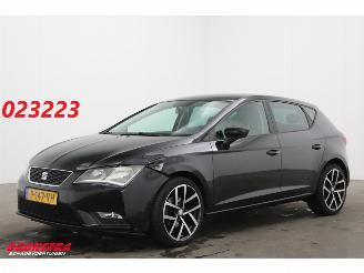 skadebil auto Seat Leon 1.2 TSI Reference Airco Bluetooth Cruise SHZ PDC 2013/11