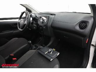 Toyota Aygo 1.0 VVT-i x-fun Teilediebstahl Airco Bluetooth picture 12