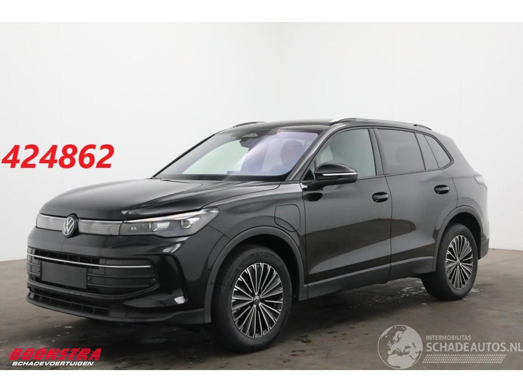 Volkswagen Tiguan 1.5 eHybrid Life LED ACC Apple/Android Camera LRHZ 10 km!!