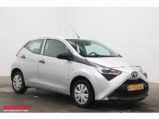 Toyota Aygo 1.0 VVT-i x-fun Airco Bluetooth 38.601 km! picture 2