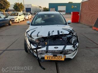 Uttjänta bilar auto Ford Focus Focus 3, Hatchback, 2010 / 2020 1.0 Ti-VCT EcoBoost 12V 125 2016/11