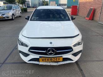 Salvage car Mercedes Cla-klasse CLA Shooting Brake (118.6), Combi, 2019 2.0 CLA-250 Turbo 16V 2019/12