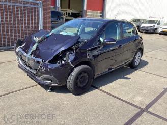 Autoverwertung Peugeot 208 208 I (CA/CC/CK/CL), Hatchback, 2012 / 2019 1.2 Vti 12V PureTech 82 2016/6