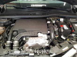 Peugeot 208 208 II (UB/UH/UP), Hatchback 5-drs, 2019 1.2 Vti 12V PureTech 100 picture 6