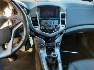 Chevrolet Cruze Cruze (300), Sedan, 2009 / 2015 1.8 16V VVT picture 6