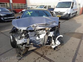 Coche siniestrado Mercedes Cla-klasse CLA (118.3), Sedan, 2019 1.3 CLA-200 Turbo 16V 2019/12