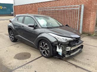 disassembly passenger cars Toyota C-HR C-HR (X1,X5), SUV, 2016 1.8 16V Hybrid 2022/4