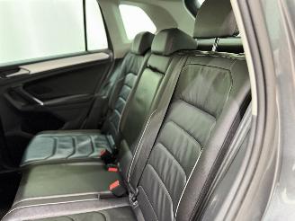 Volkswagen Tiguan 1.4 TSI Comf.Business Pano picture 32