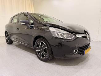 Auto incidentate Renault Clio Estate 0.9 TCe Expression Navi/Airco 2013/5