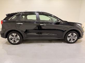 Kia e-Niro DynamicLine 64kWh picture 31