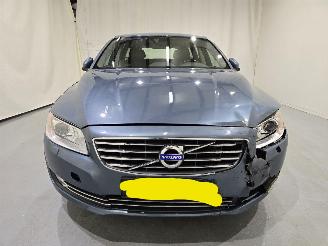 Volvo V-70 1.6 T4 Momentum AUT 132Kw picture 2