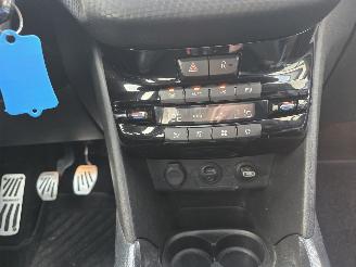 Peugeot 2008 1.2 Vti Allure Pack Premium Plus *Engine broken* 60Kw Bjr.2013 picture 10