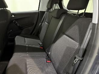 Peugeot 208 HB 1.2 PureTech Blue Lion picture 22