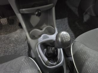 Peugeot 107 1.0-12V XR 3.Drs Bjr.2009 picture 12