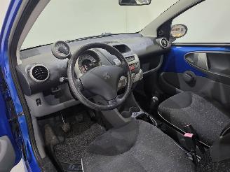 Peugeot 107 1.0-12V XR 3.Drs Bjr.2009 picture 23