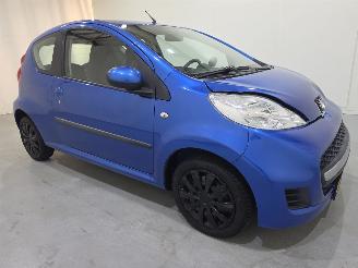 skadebil auto Peugeot 107 1.0-12V XR 3.Drs Bjr.2009 2009/3