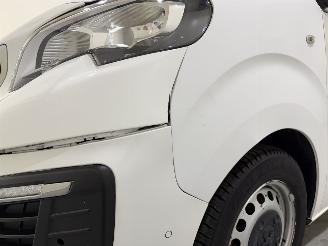 Peugeot Expert DC 2.0 BlueHDI 120 Premium 6-seats picture 28