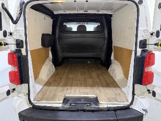 Peugeot Expert DC 2.0 BlueHDI 120 Premium 6-seats picture 31